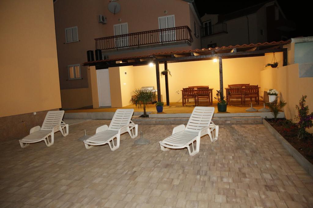 Apartmani Sprljan Vodice Kültér fotó
