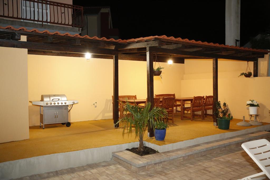 Apartmani Sprljan Vodice Kültér fotó
