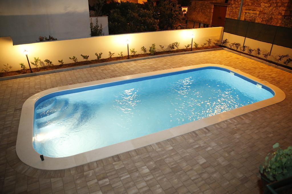 Apartmani Sprljan Vodice Kültér fotó